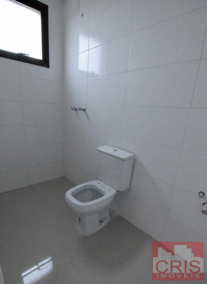 Apartamento à venda com 2 quartos, 77m² - Foto 2