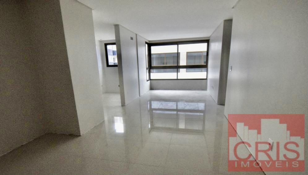 Apartamento à venda com 2 quartos, 77m² - Foto 1