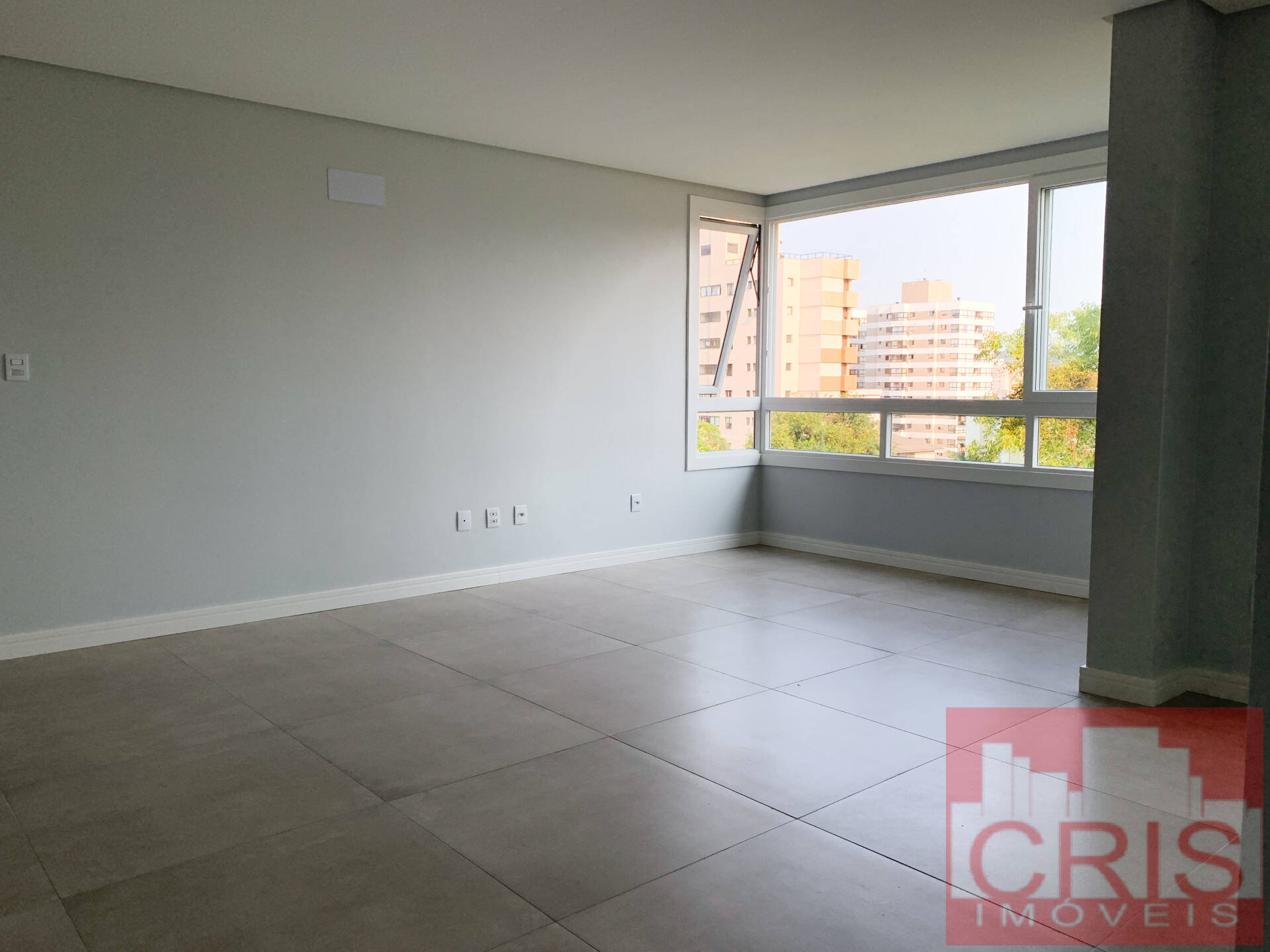 Apartamento à venda com 2 quartos, 77m² - Foto 9