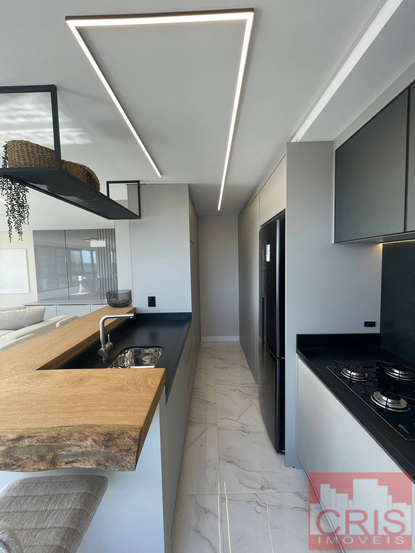 Apartamento à venda com 3 quartos, 122m² - Foto 9